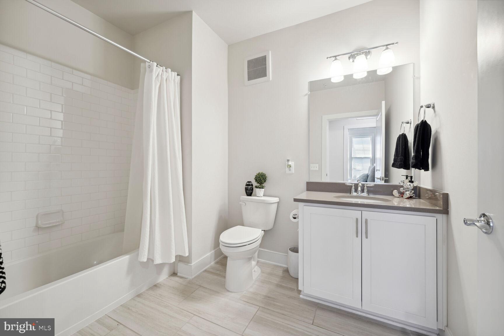 METROPARK AT ARROWBROOK - Residential