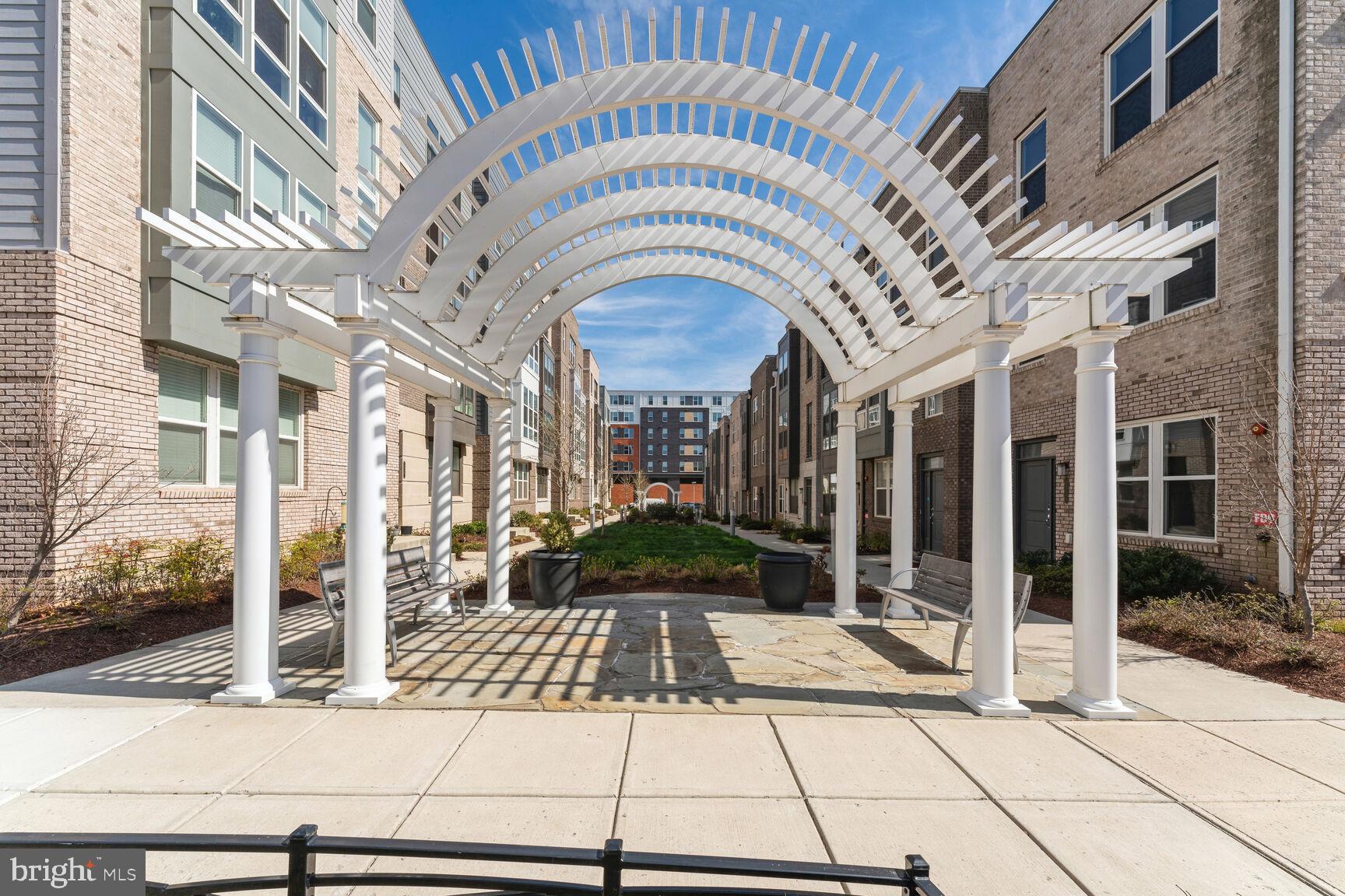 METROPARK AT ARROWBROOK - Residential