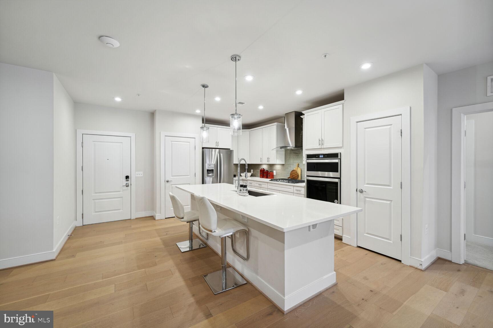 METROPARK AT ARROWBROOK - Residential