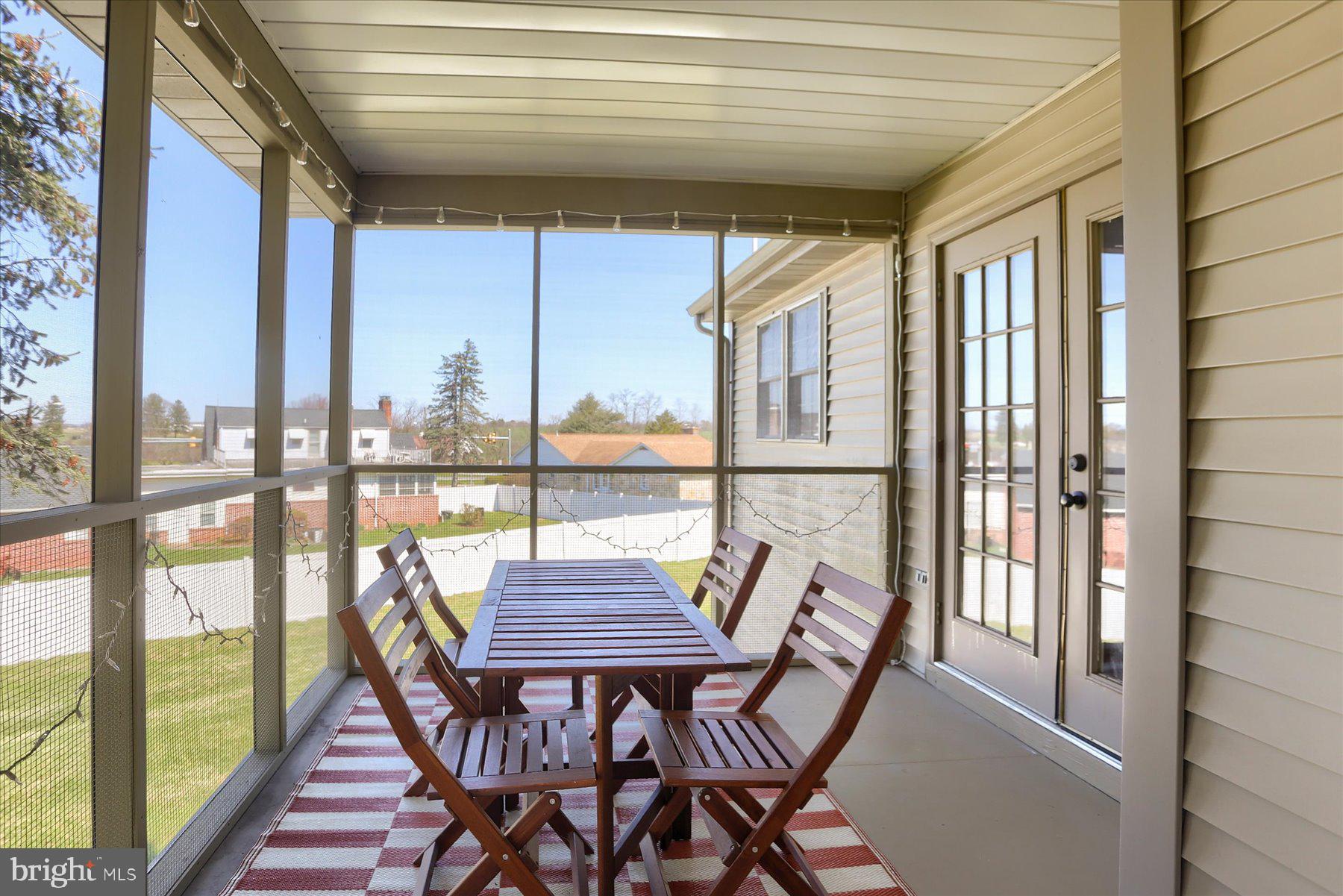 CAMBRIDGE COMMONS - Residential