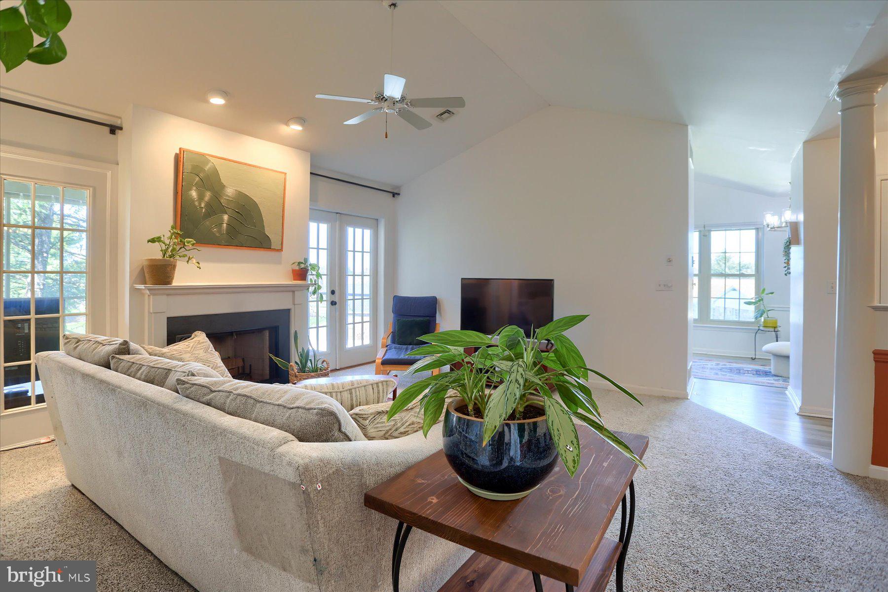 CAMBRIDGE COMMONS - Residential