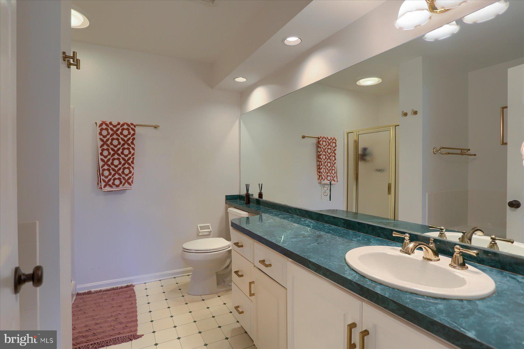 CAMBRIDGE COMMONS - Residential