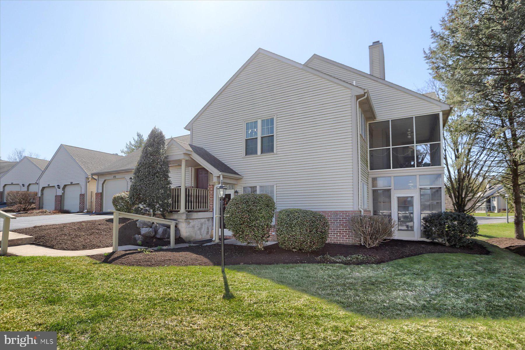 CAMBRIDGE COMMONS - Residential