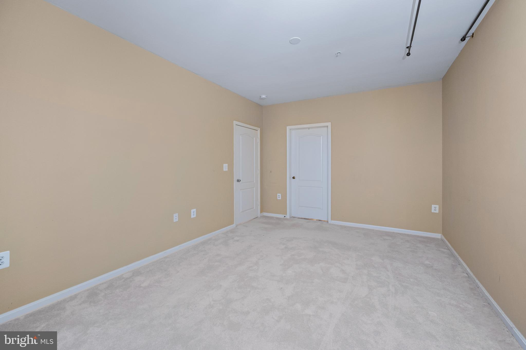 HIGH VIEW AT HUNT VALLEY - Residential Lease