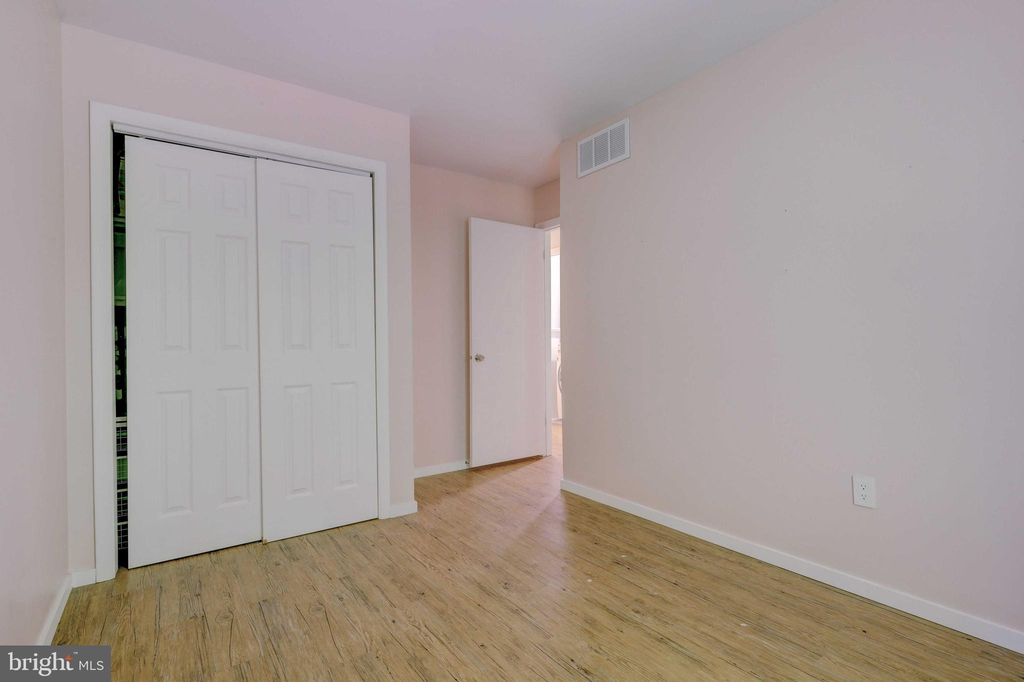 WALNUT RIDGE - Residential