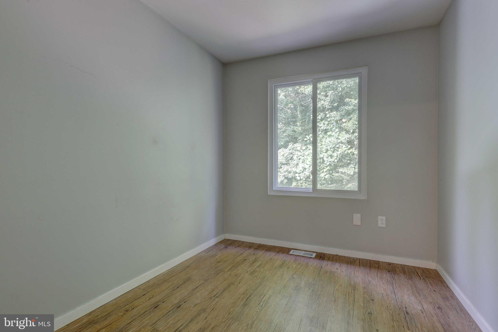 WALNUT RIDGE - Residential