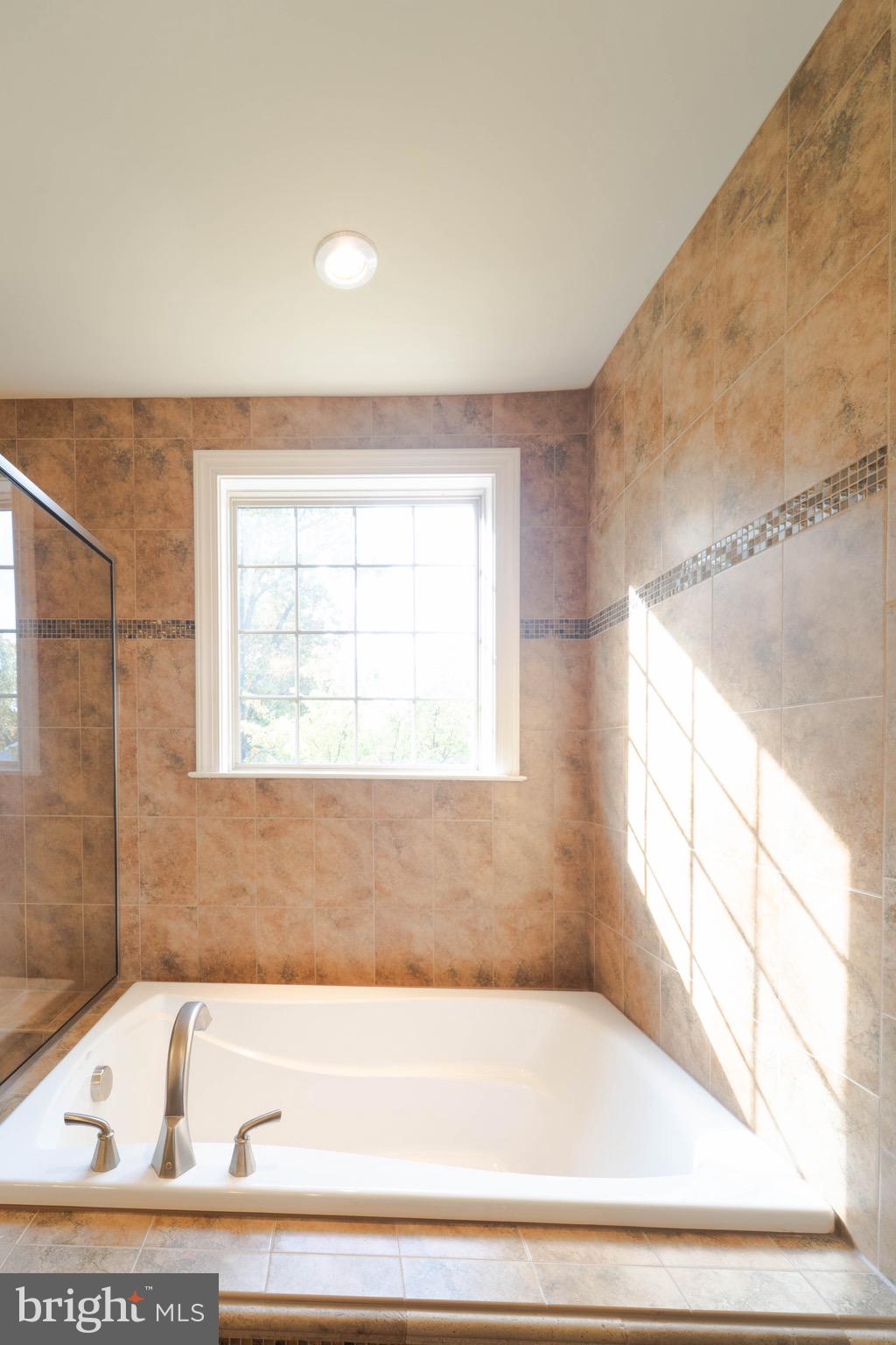 COURTS AT WESCOTT RIDGE - Residential Lease