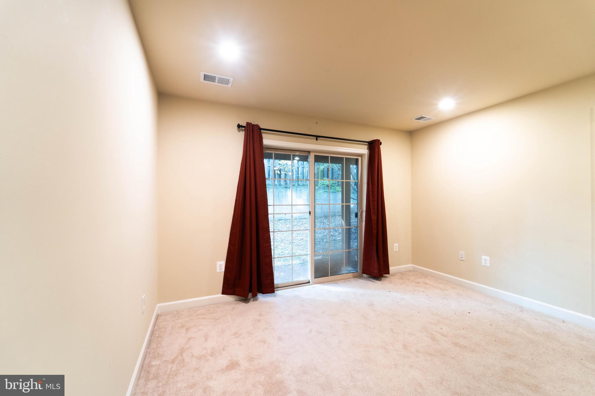 COURTS AT WESCOTT RIDGE - Residential Lease