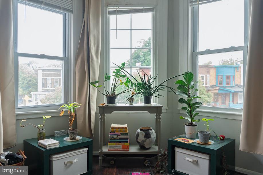 BALTIMORE EAST - SOUTH CLIFTON PARK HIST. DISTRICT - Residential Lease