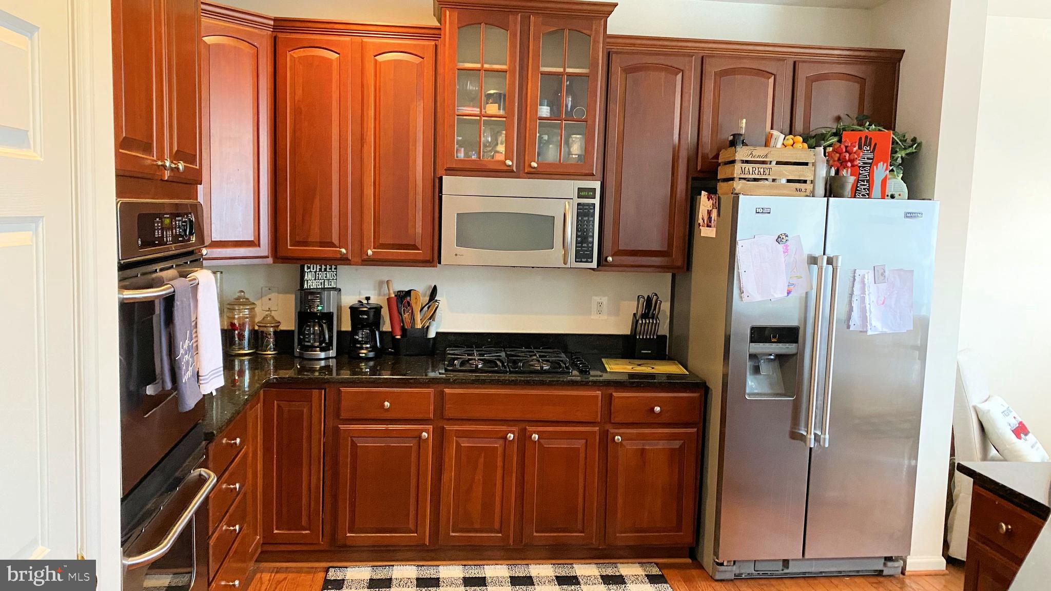 RIVERSIDE STATION - Residential Lease