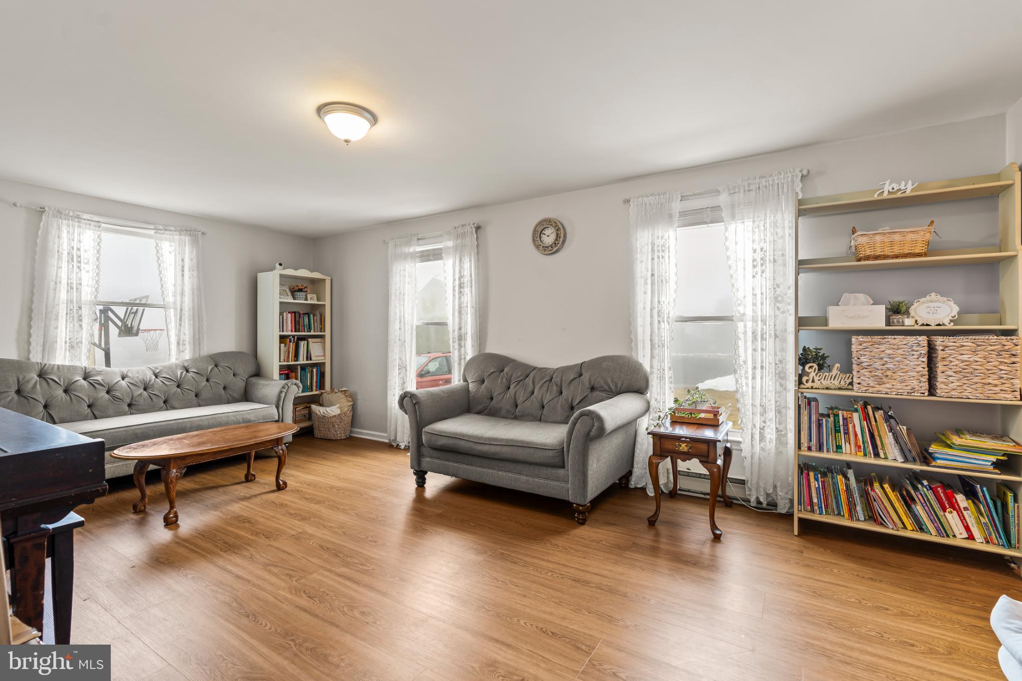 RED HAWK - Residential