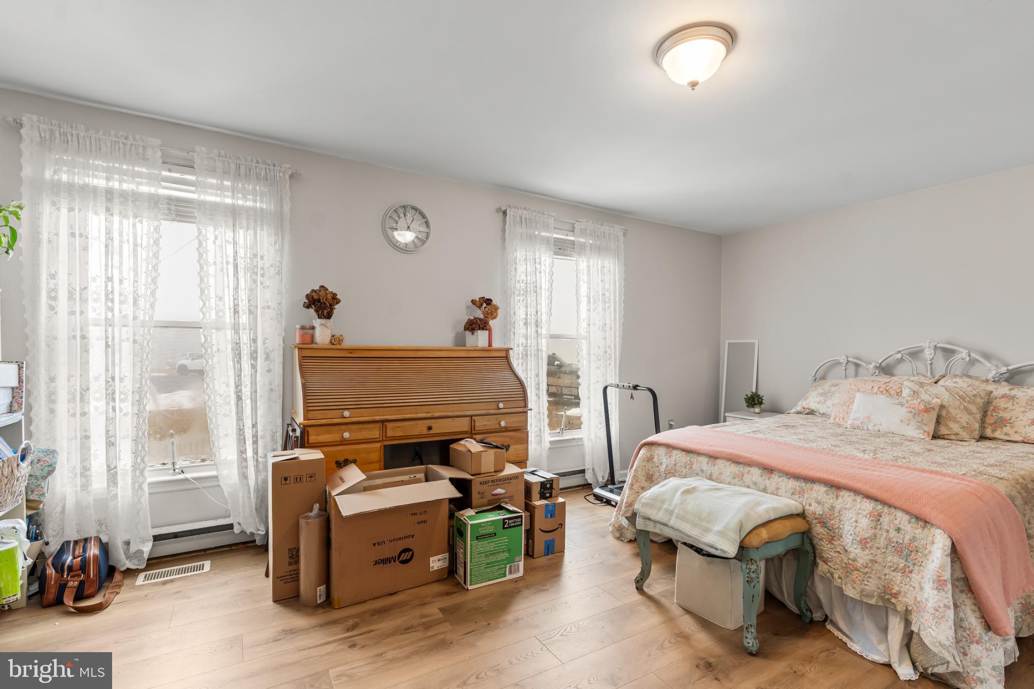 RED HAWK - Residential