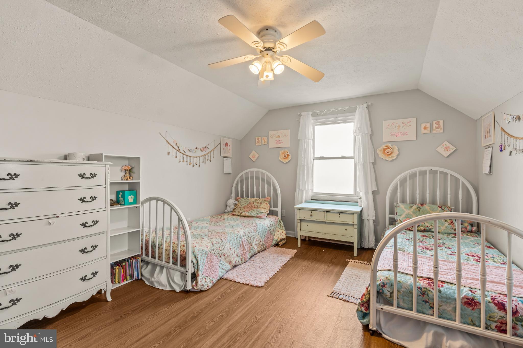 RED HAWK - Residential