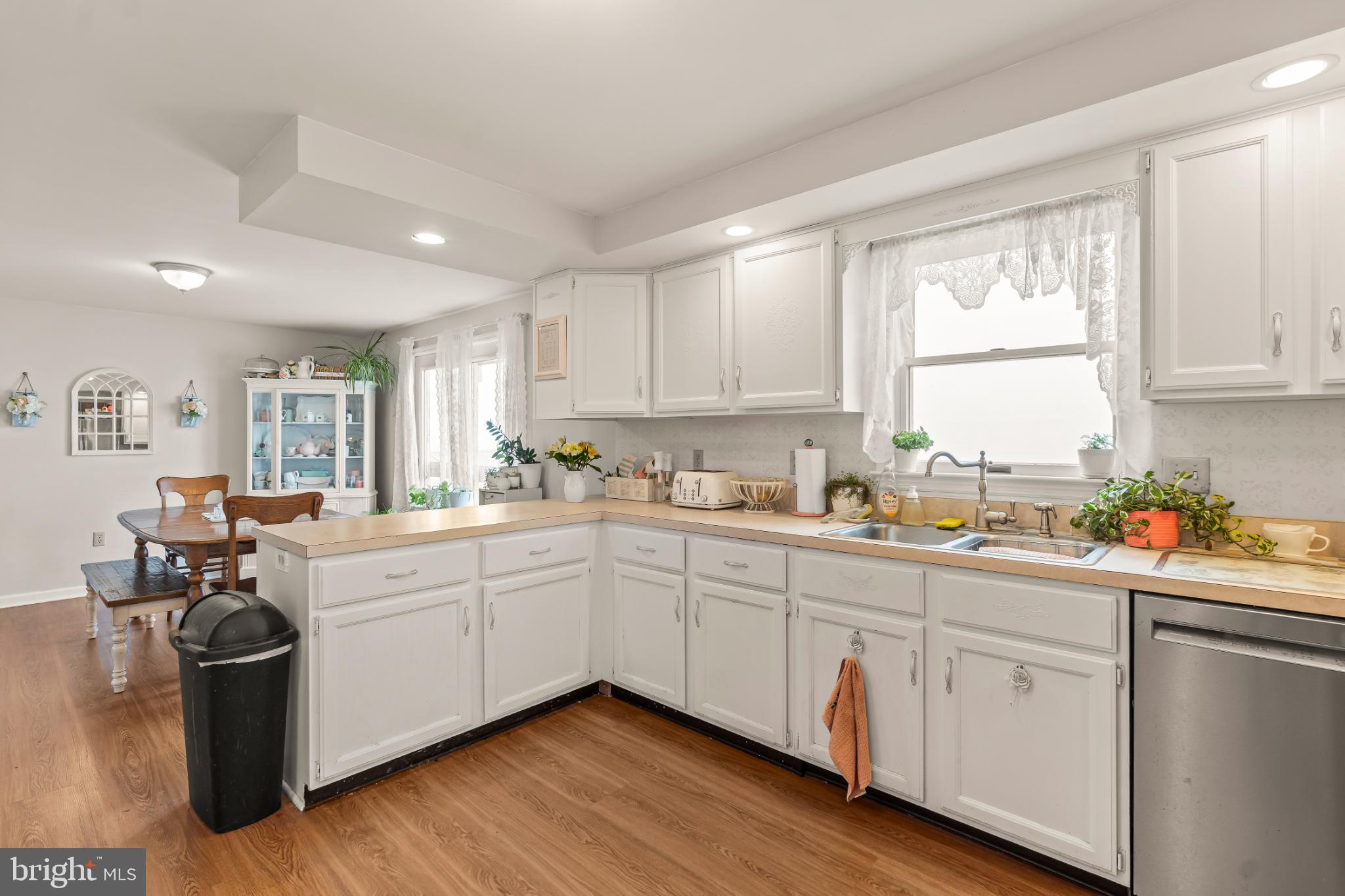 RED HAWK - Residential