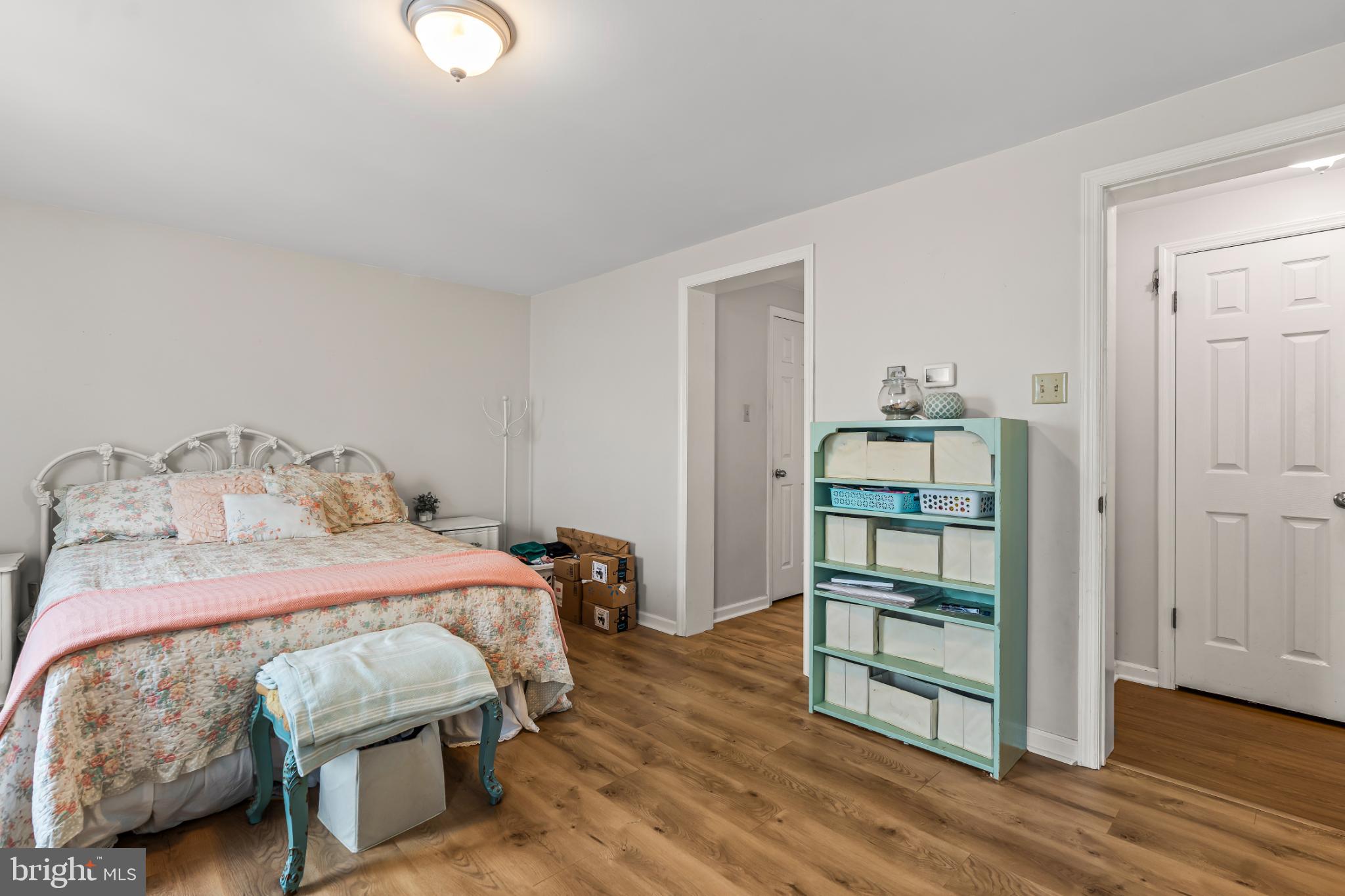 RED HAWK - Residential