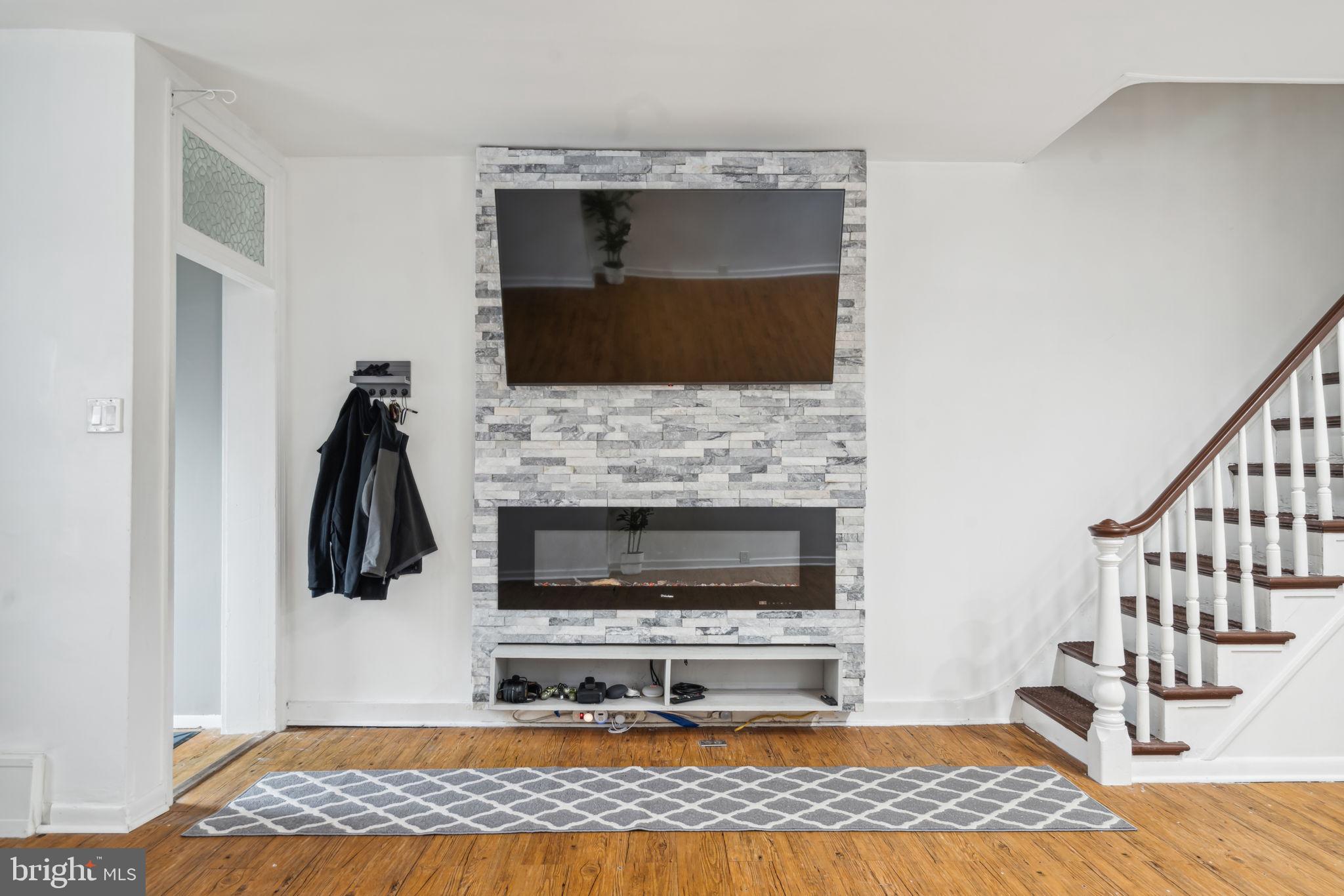 POINT BREEZE - Residential Lease