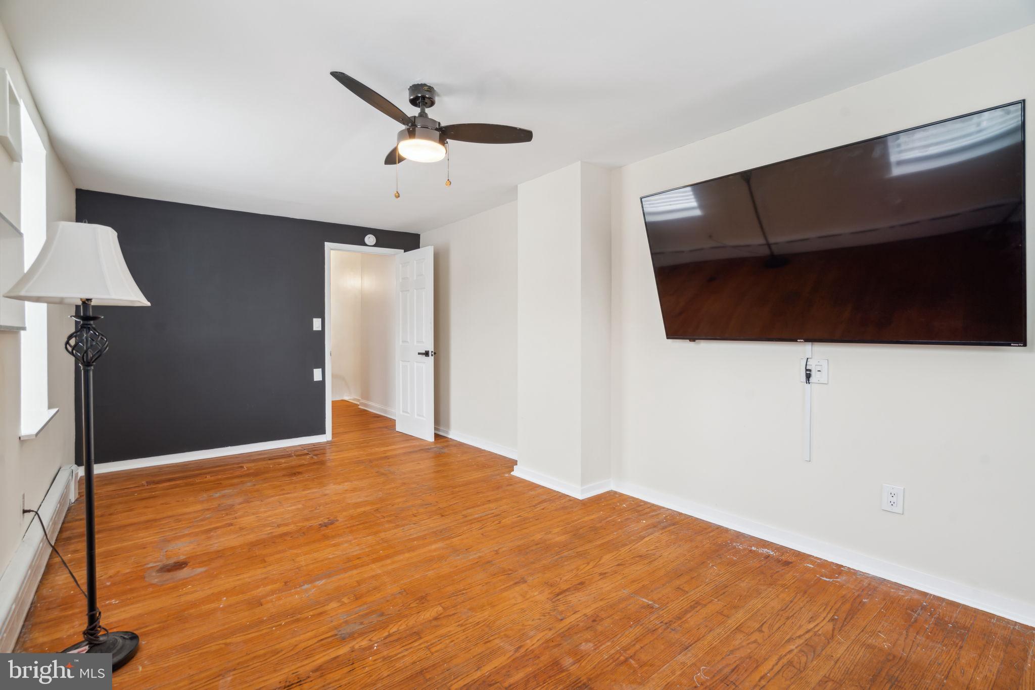 POINT BREEZE - Residential Lease