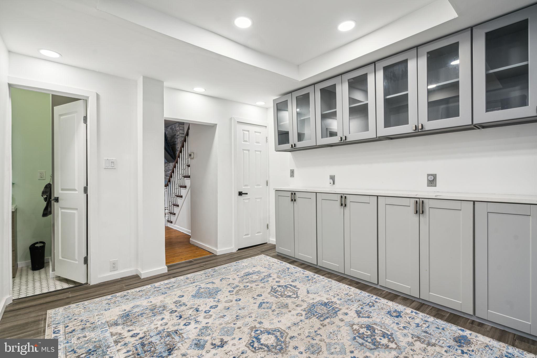 POINT BREEZE - Residential Lease