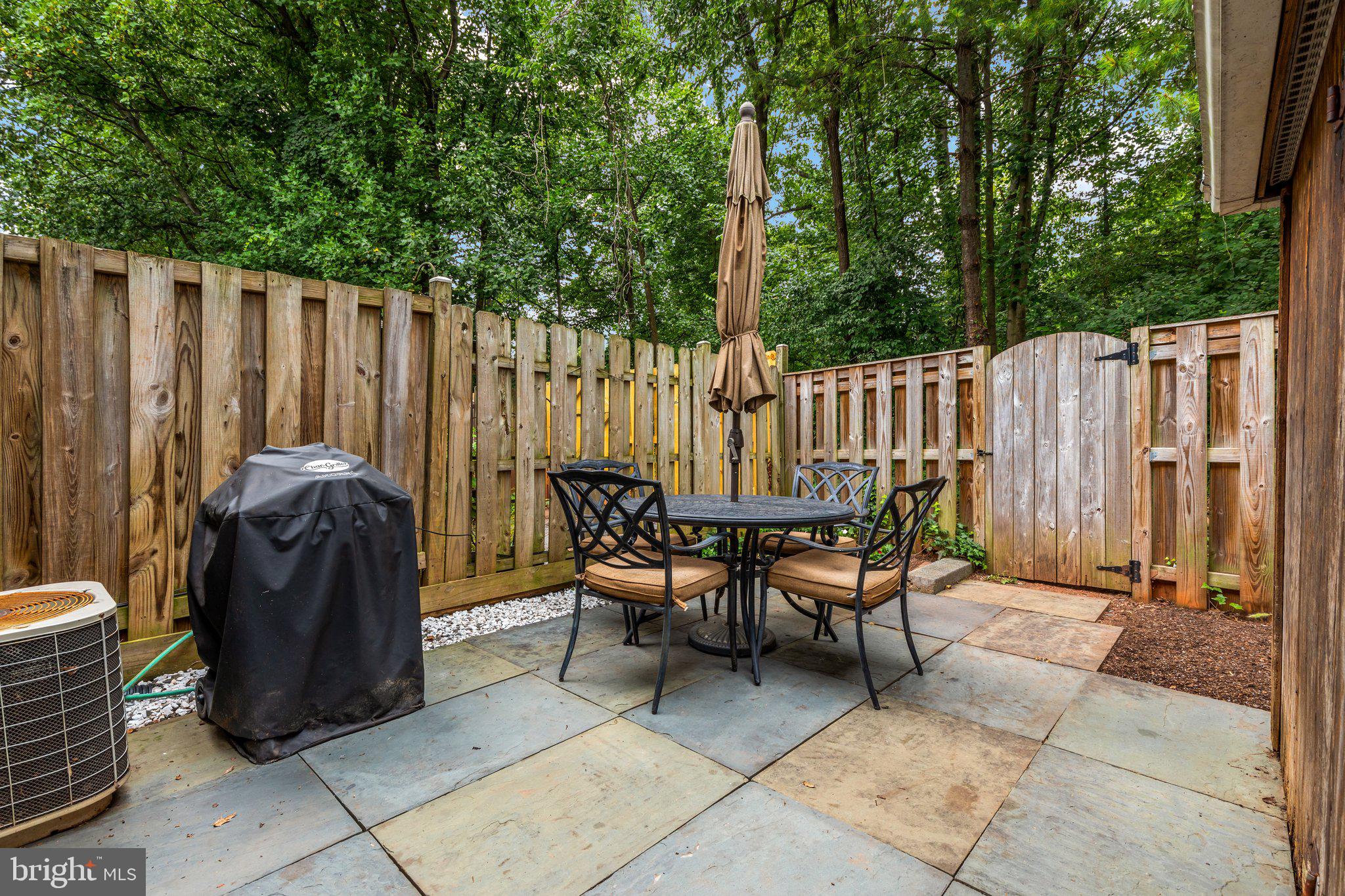 COUNTRYSIDE - Residential