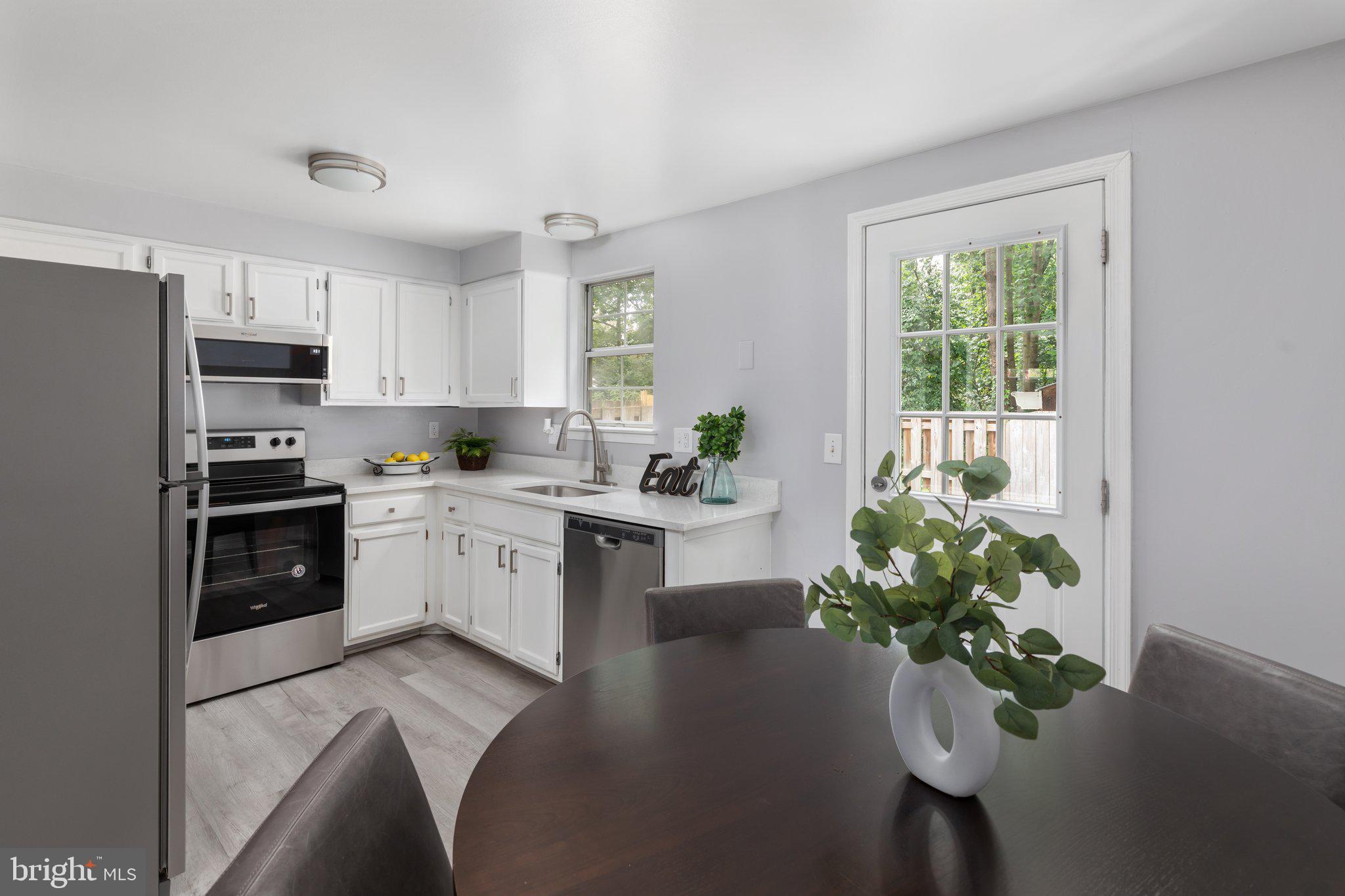 COUNTRYSIDE - Residential