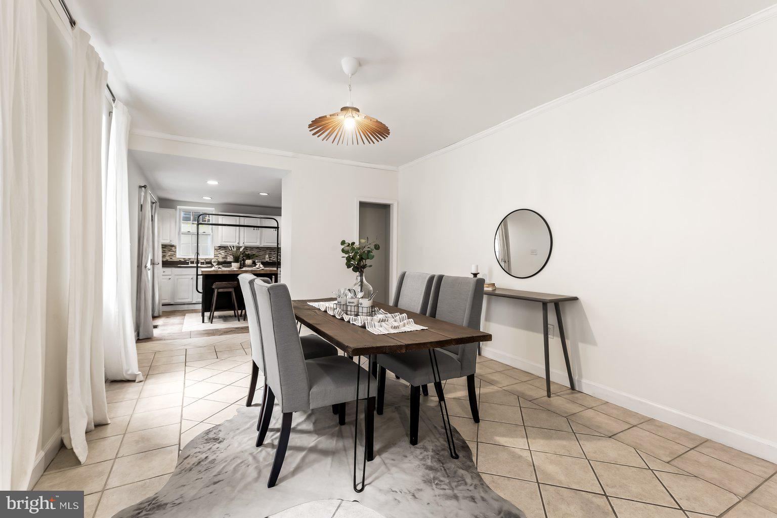 UNION SQUARE - Residential Lease