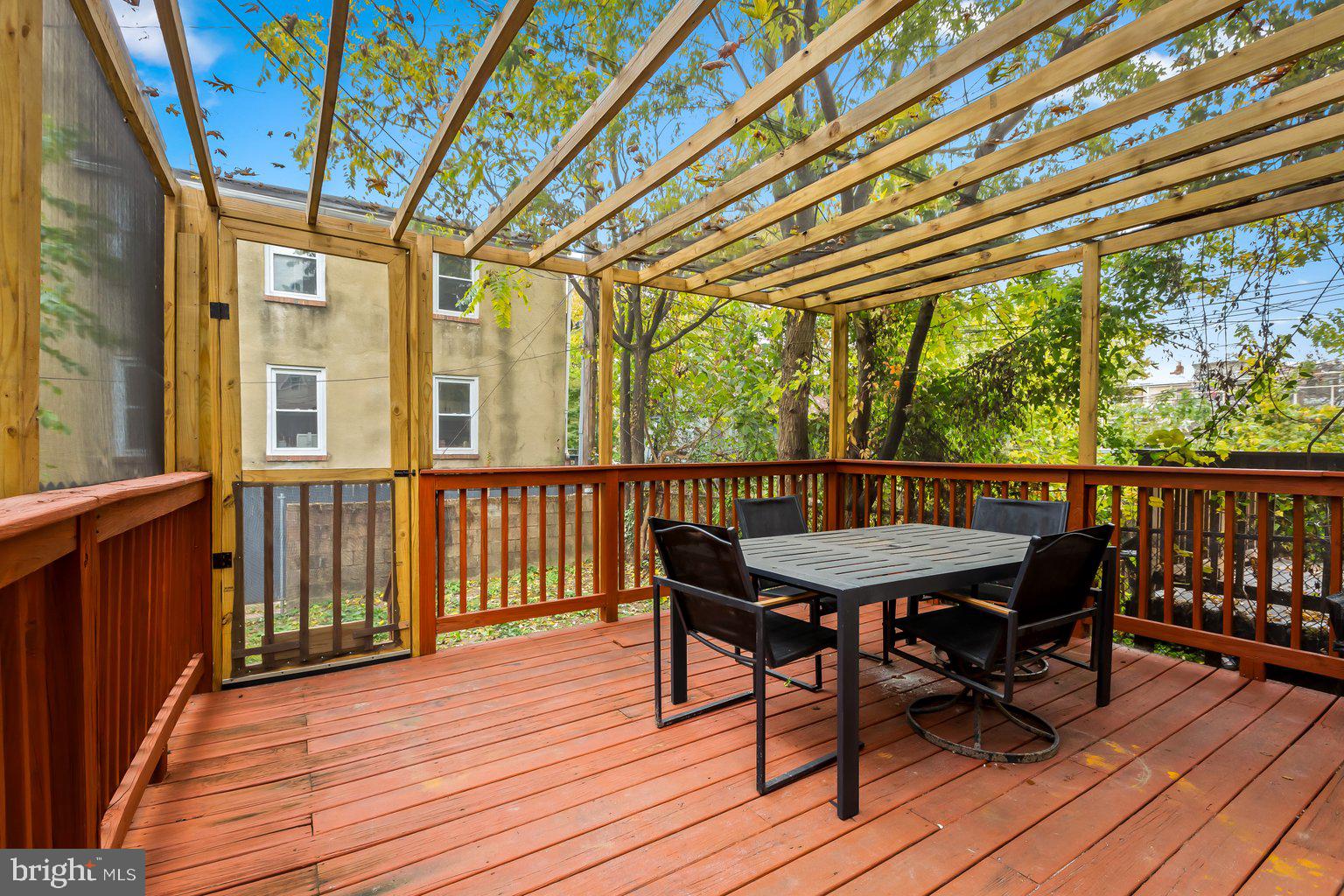 UNION SQUARE - Residential Lease