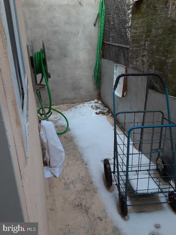 KENSINGTON - Residential Lease