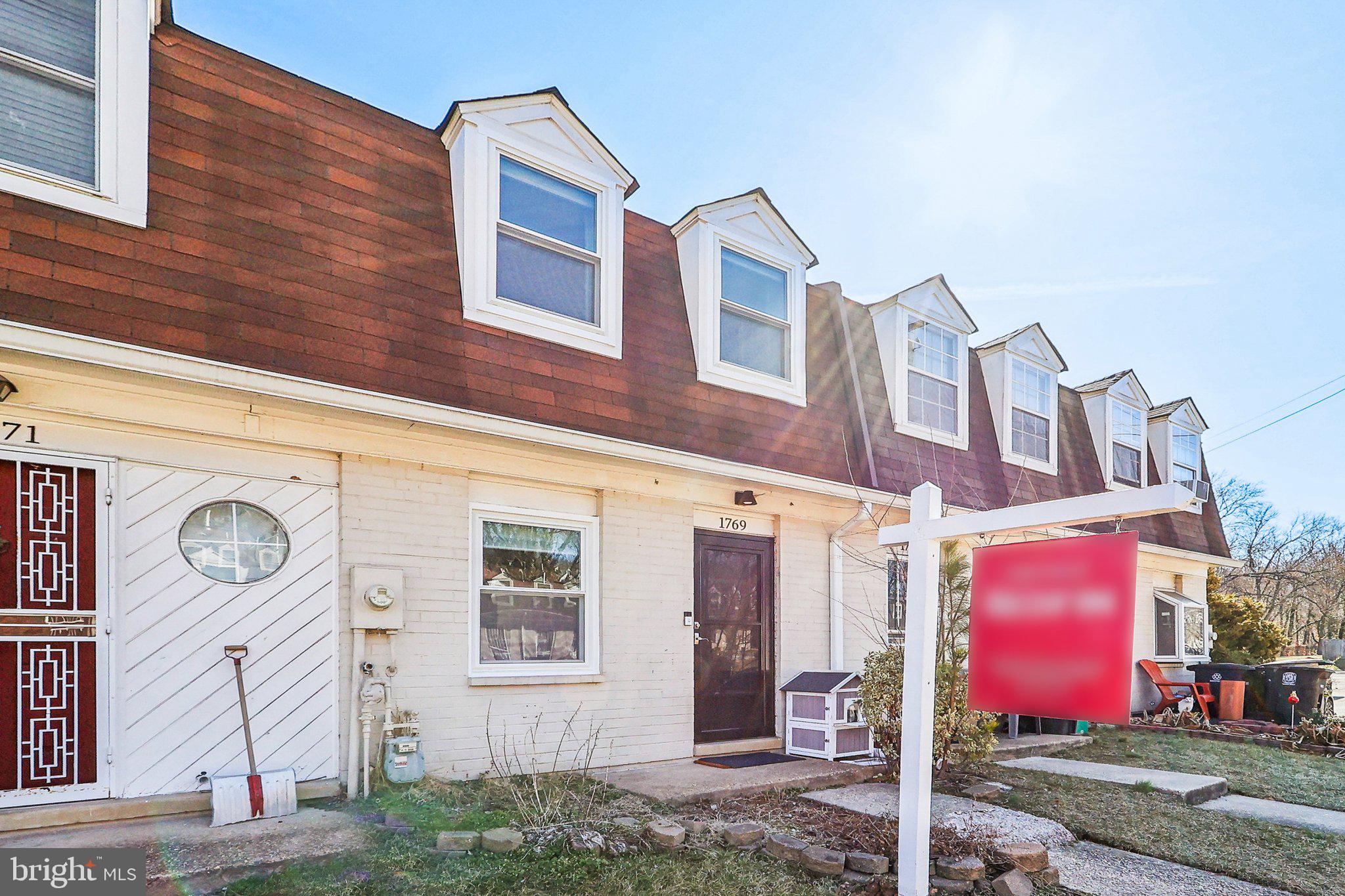 1769 DUTCH VILLAGE DRIVE L-328
