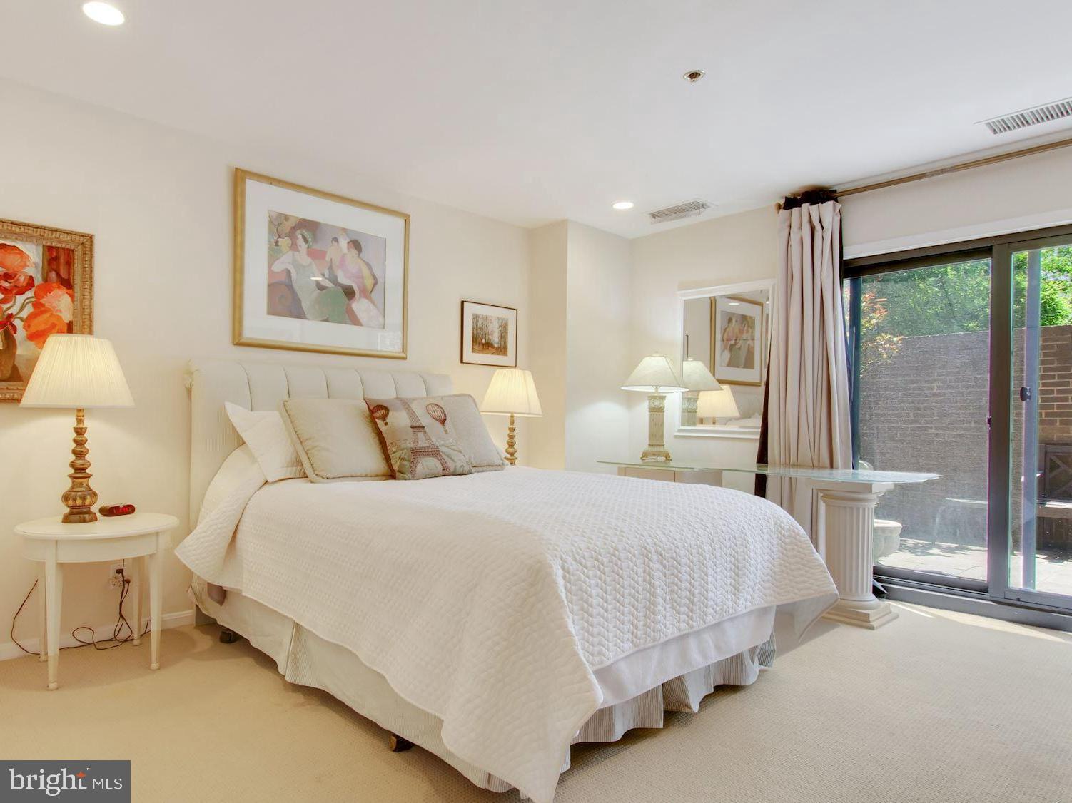 THE WESLIE - Residential