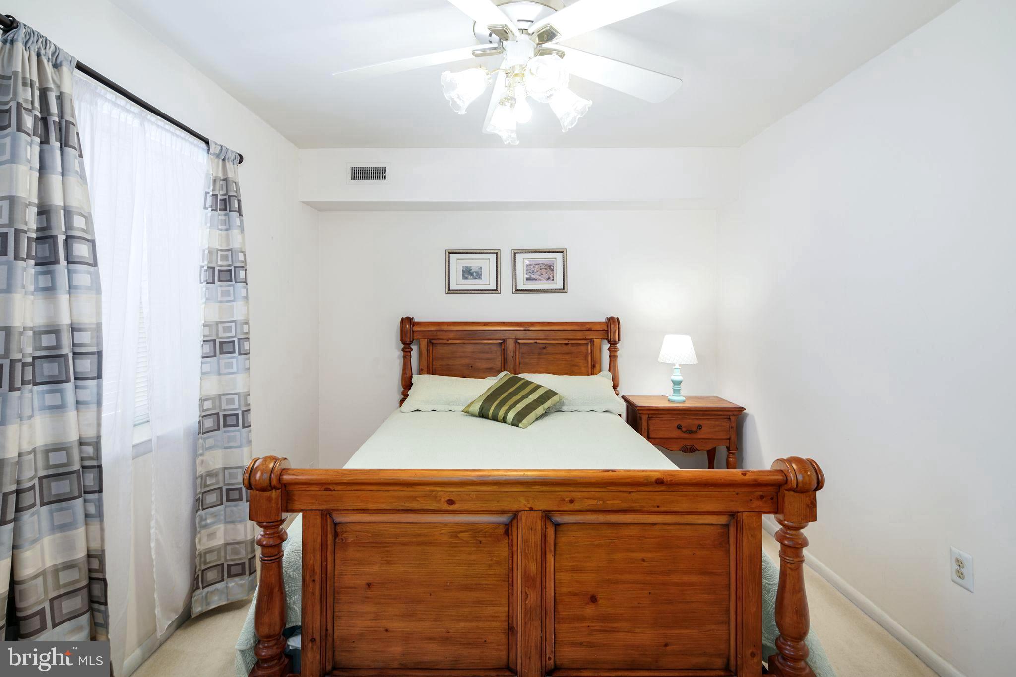 FAIRMOUNT - Residential
