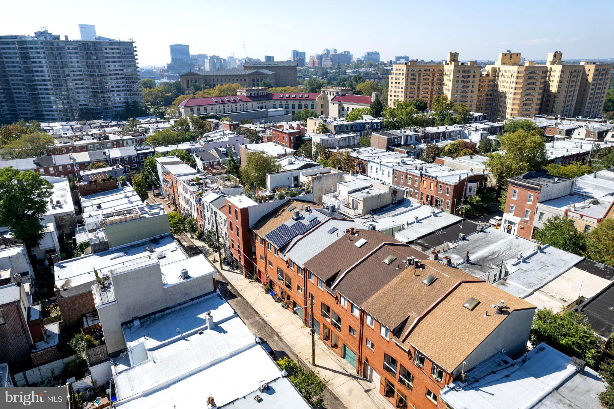FAIRMOUNT - Residential