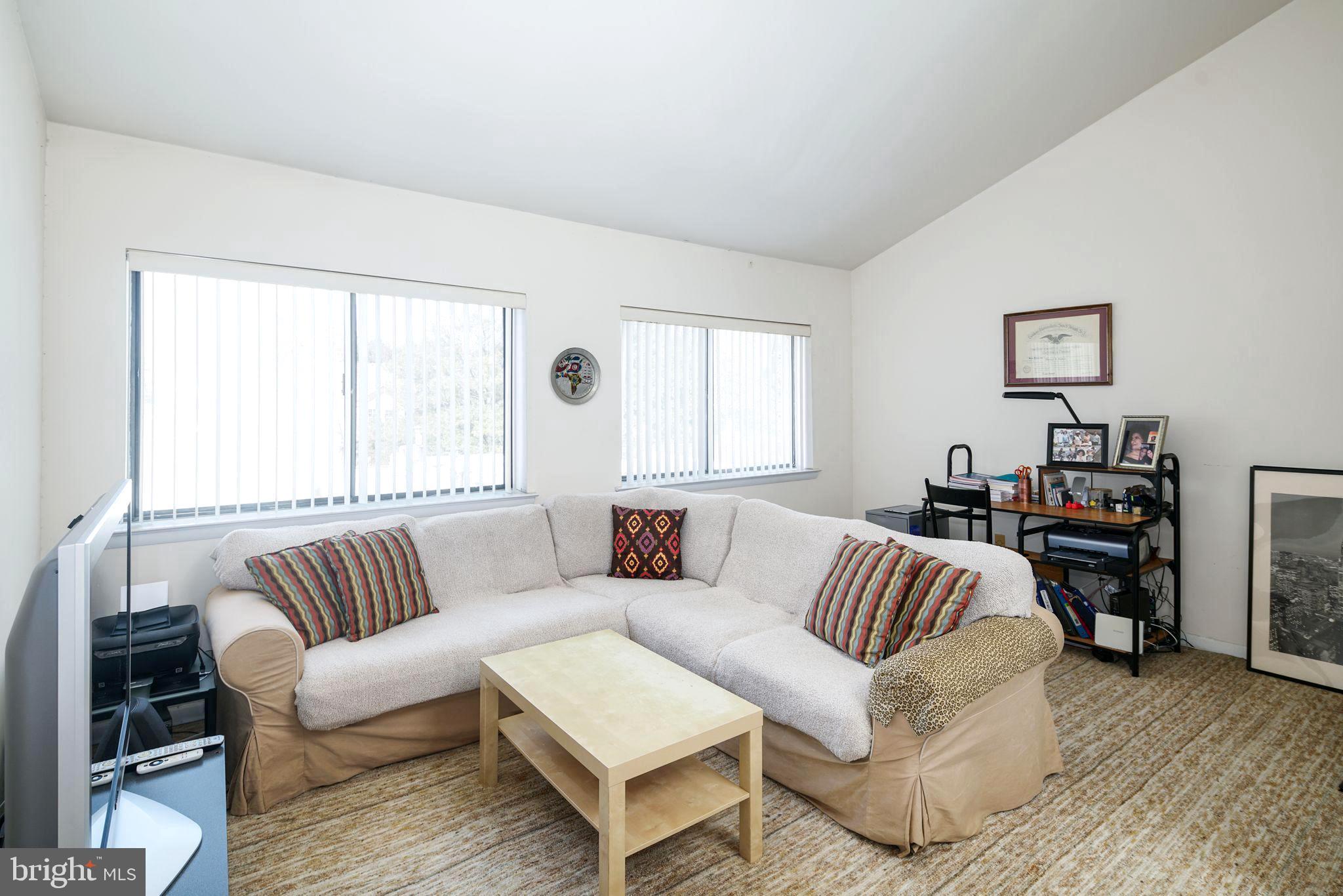 FAIRMOUNT - Residential