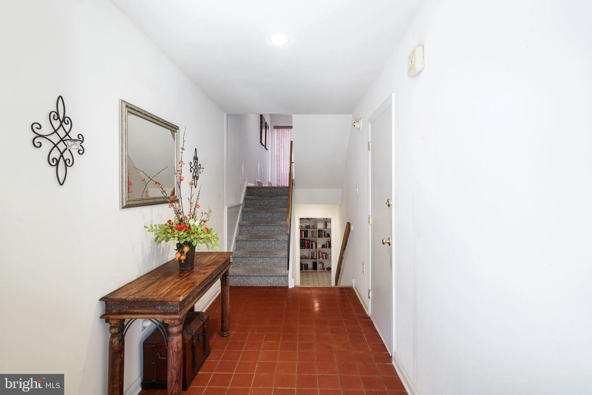 FAIRMOUNT - Residential