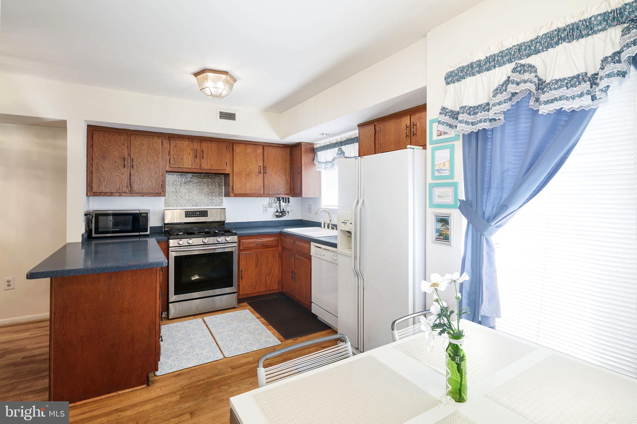 FAIRMOUNT - Residential