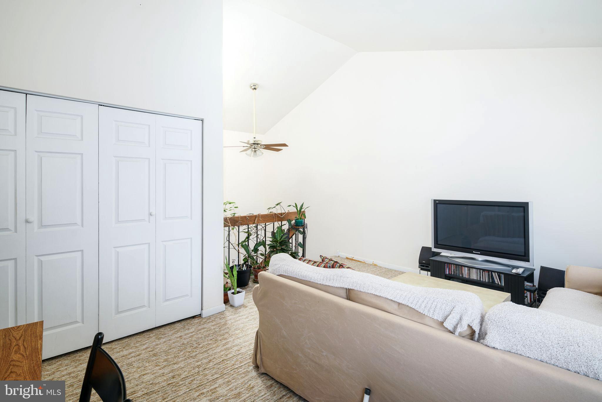 FAIRMOUNT - Residential