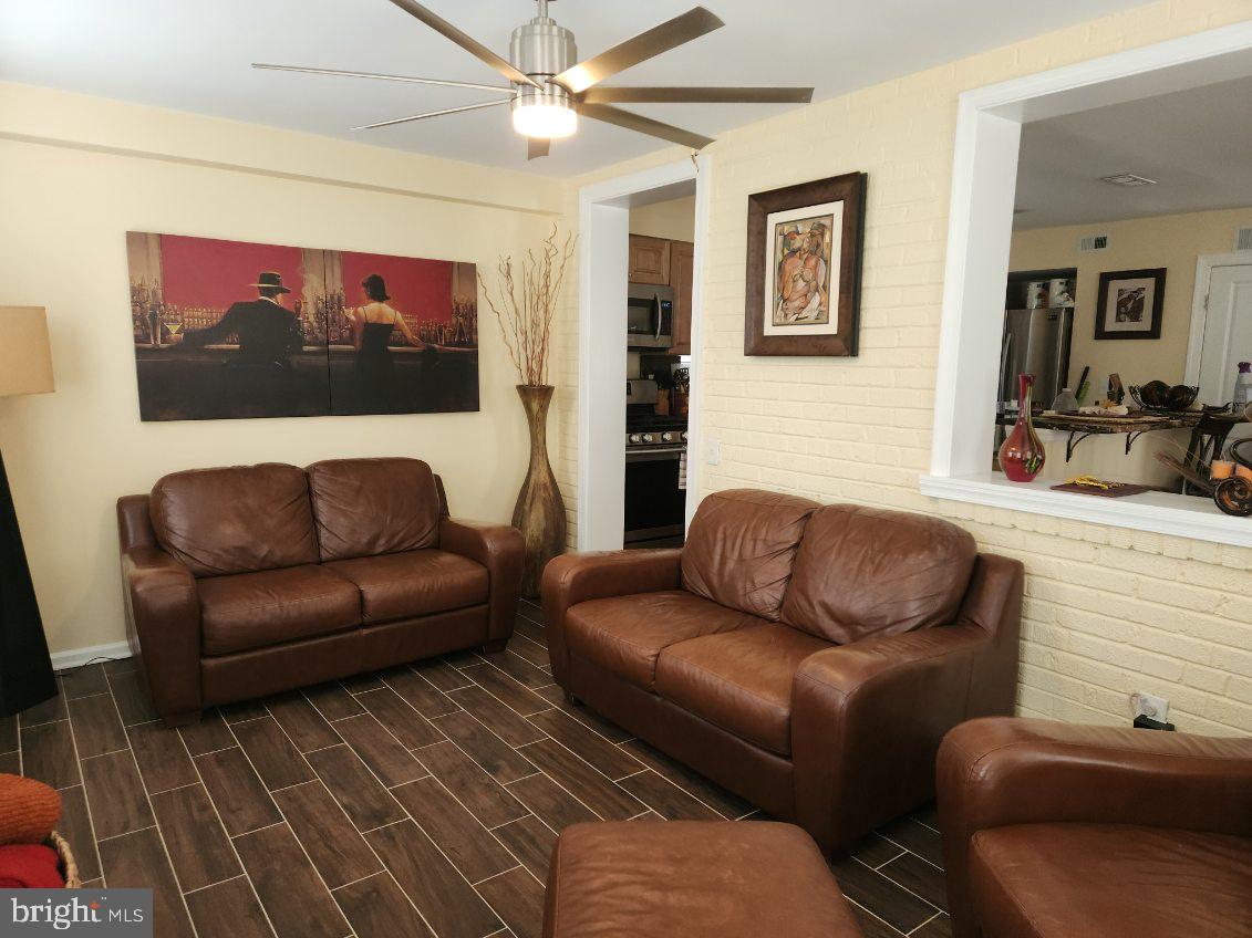 TEMPLETON KNOLLS - Residential