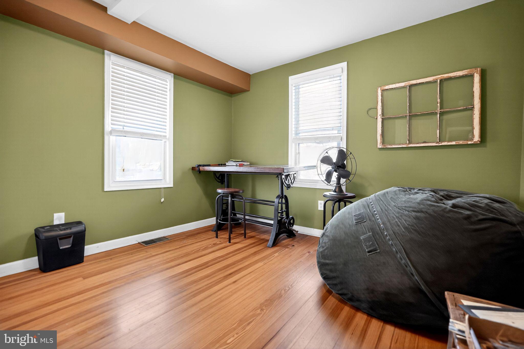 EAST HALETHORPE - Residential