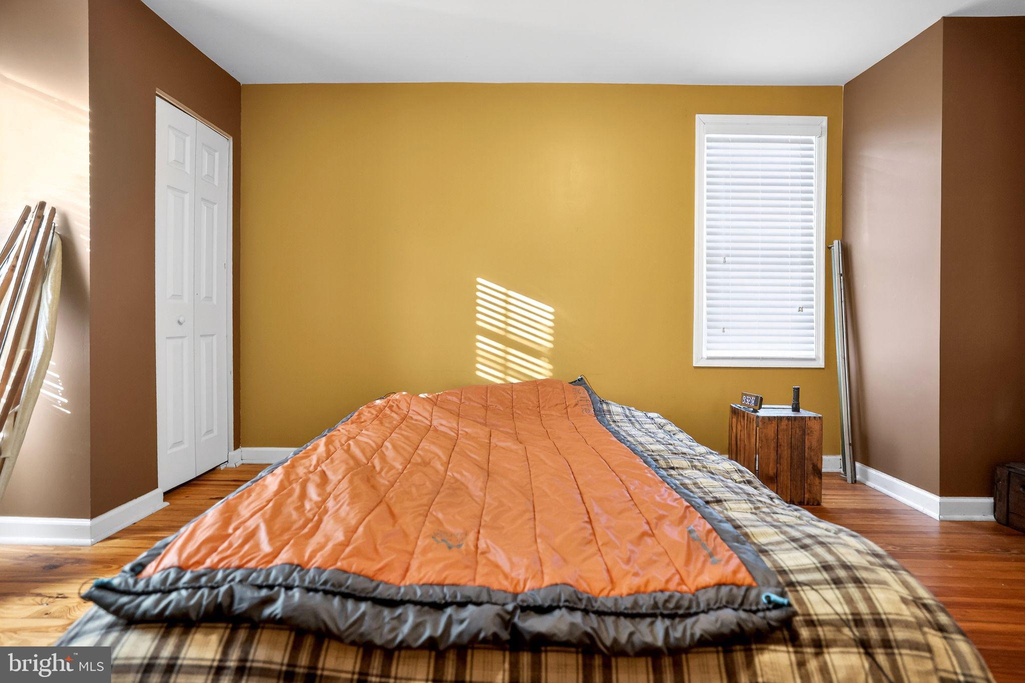 EAST HALETHORPE - Residential