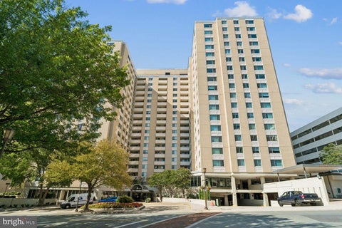 Photo of 4601 N Park Avenue #1418-T, CHEVY CHASE, MD 20815 (MLS # MDMC2254734)