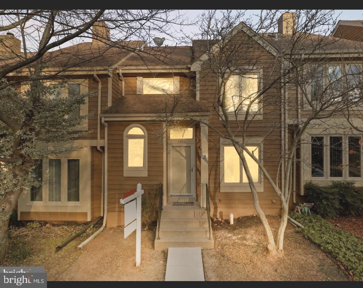1106 WHITWORTH COURT