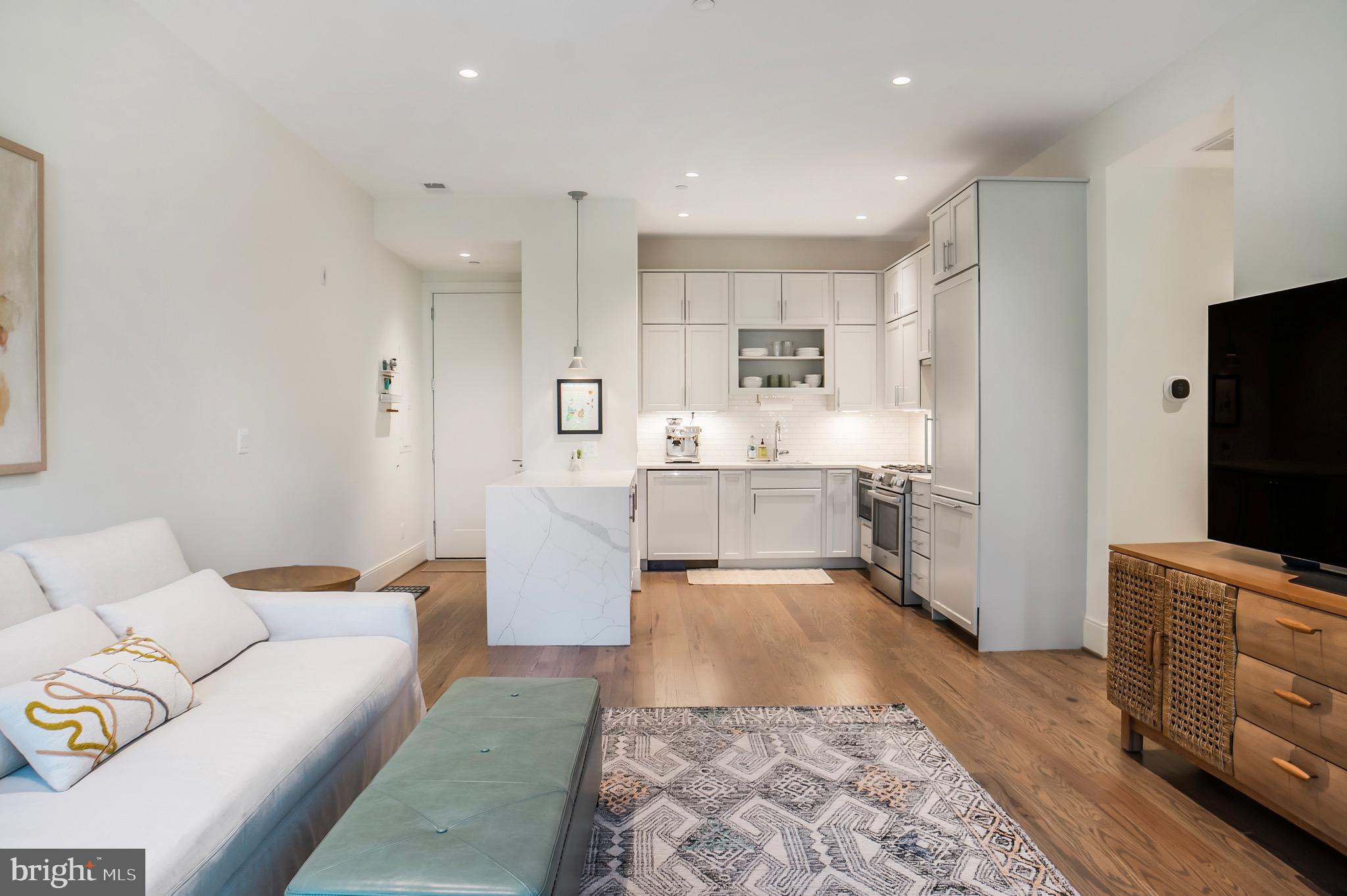 270 15TH STREET SE 301