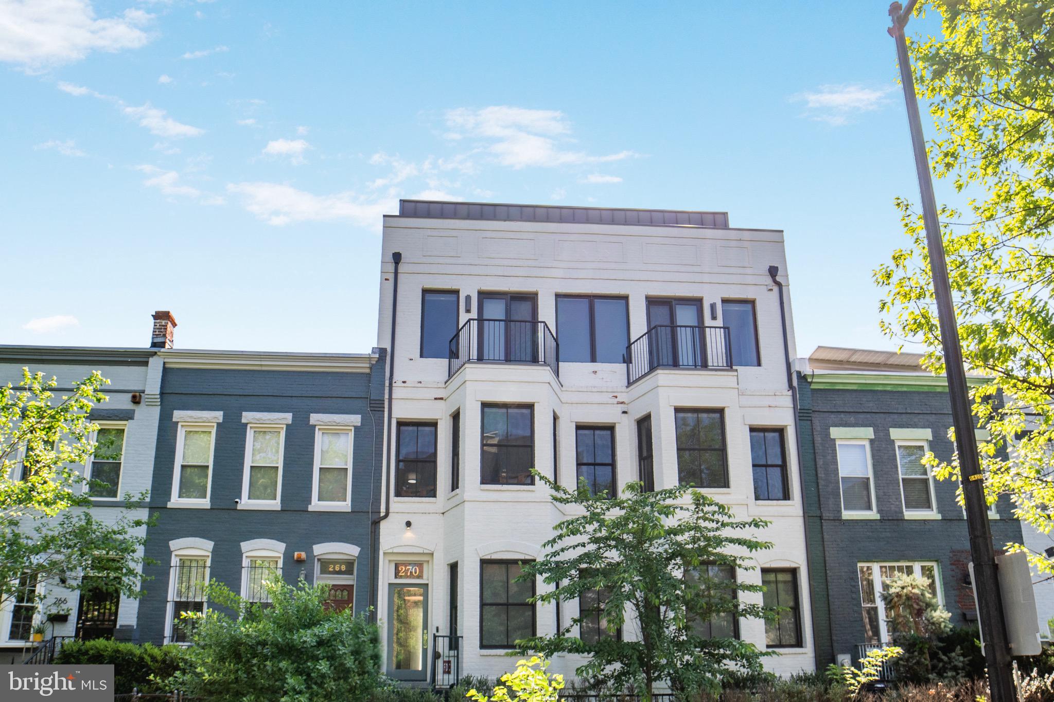 270 15TH STREET SE 301