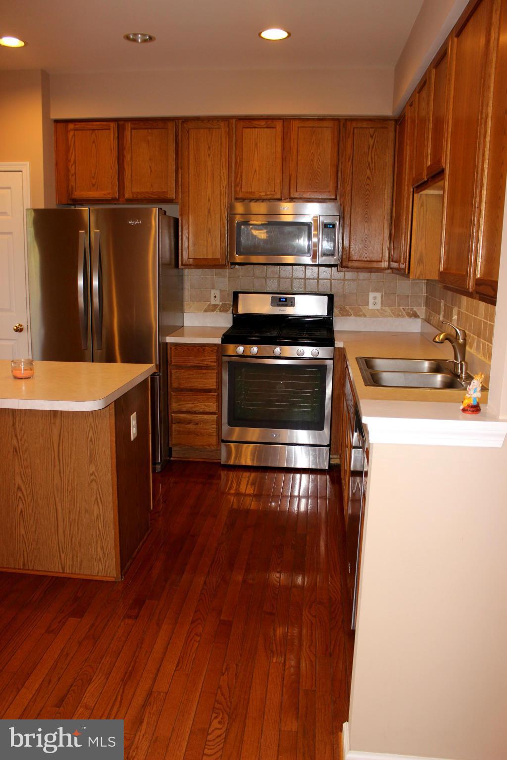 BRAEMAR/VILLAGES AT SAYBROOKE - Residential Lease