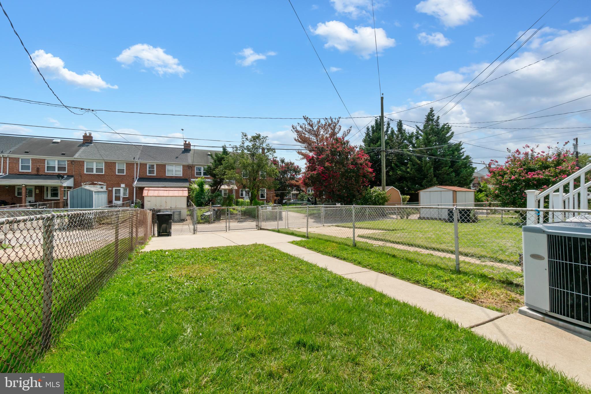 EASTWOOD - Residential