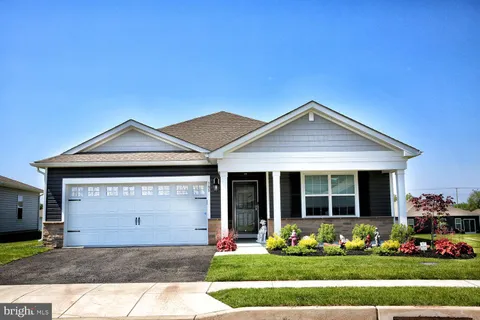 185 Petal Drive, Pottstown, PA MLS: PAMC2137400