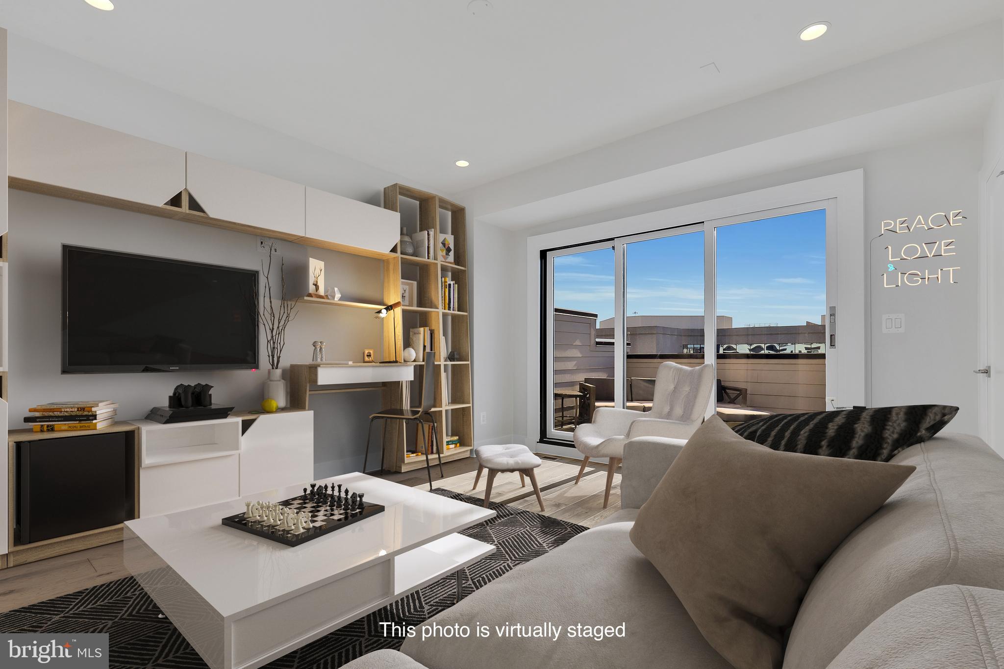 EISENHOWER SQUARE - Residential Lease