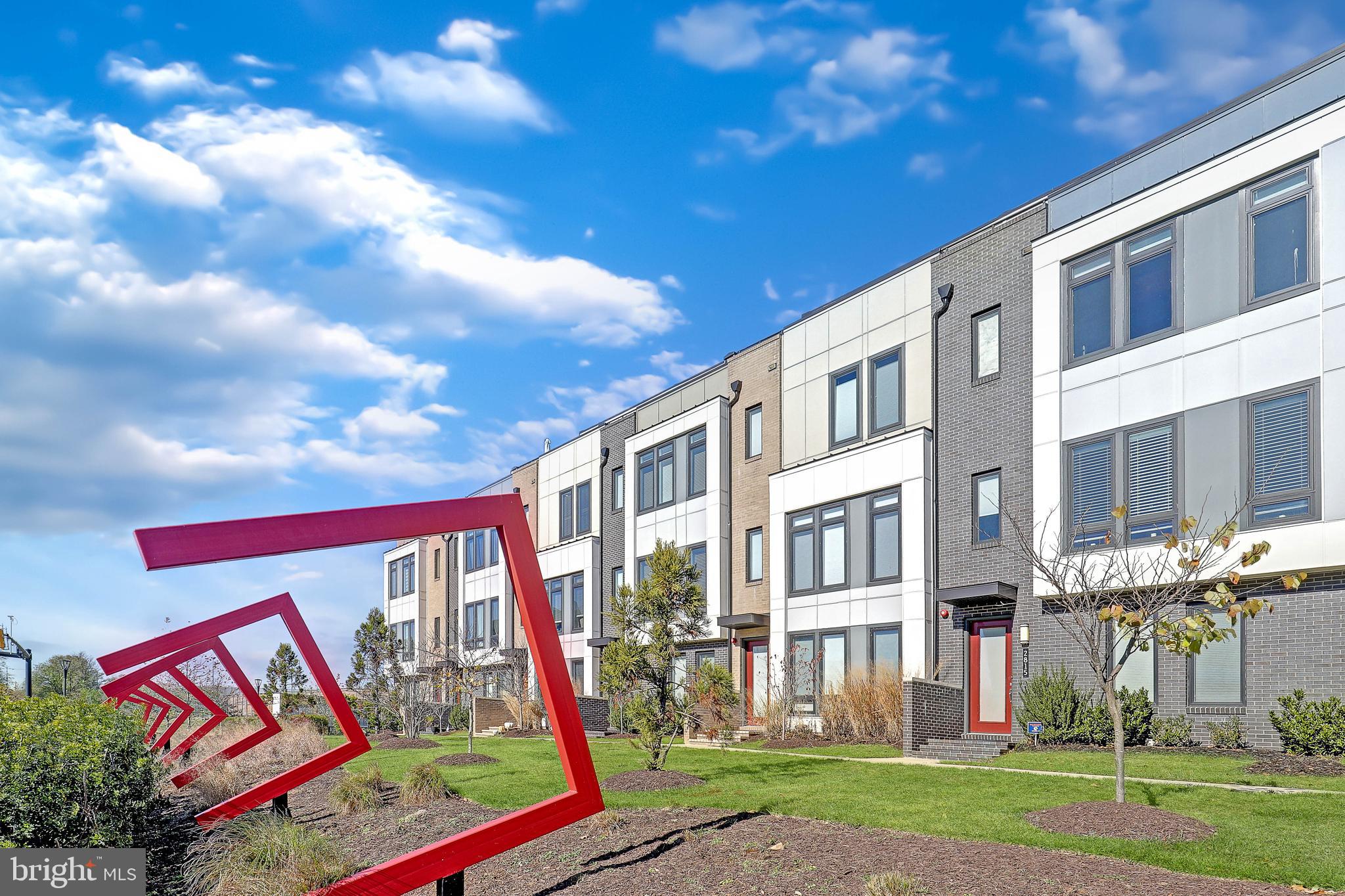 EISENHOWER SQUARE - Residential Lease