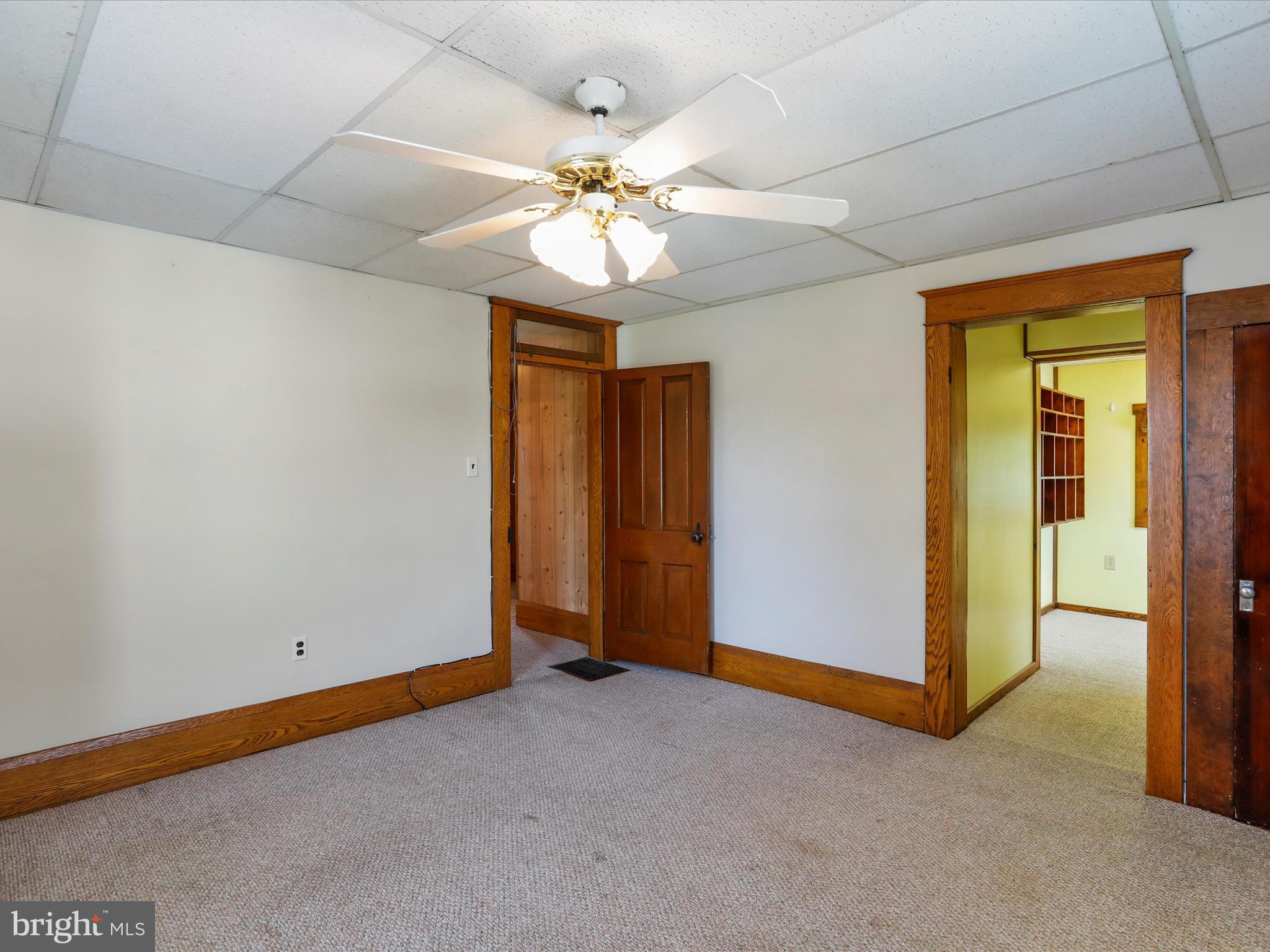 WEST END - Residential