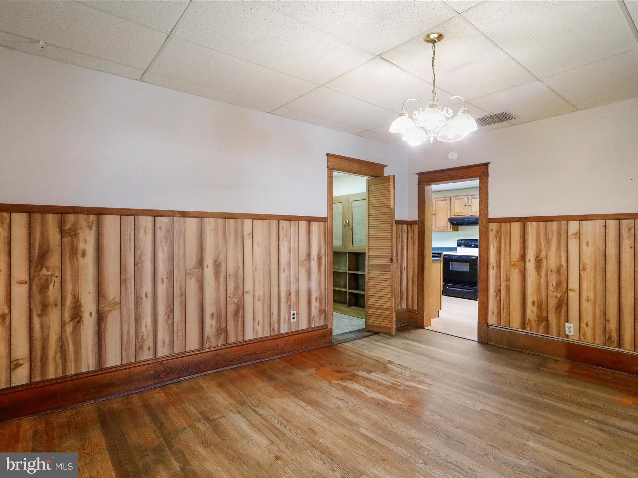 WEST END - Residential