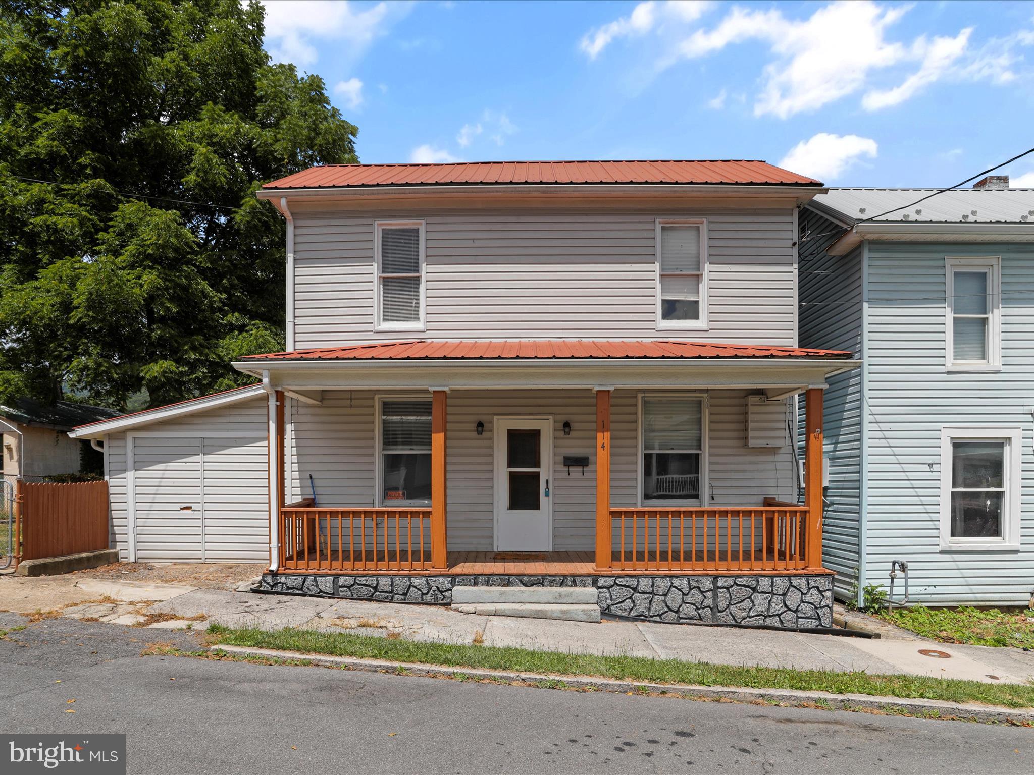 WEST END - Residential